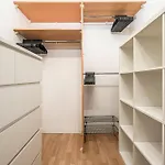 Apartmán Lumina Cozy 3-rooms Near The Center