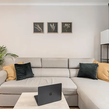Lumina I Cozy 3-room I Center I Metro アパート ワルシャワ