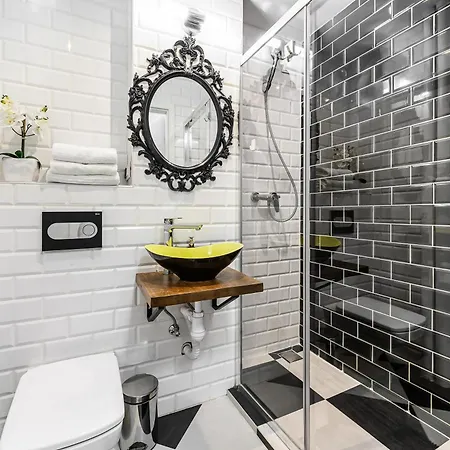 Lumina Cozy 3-rooms Near The Center Апартаменты Варшава
