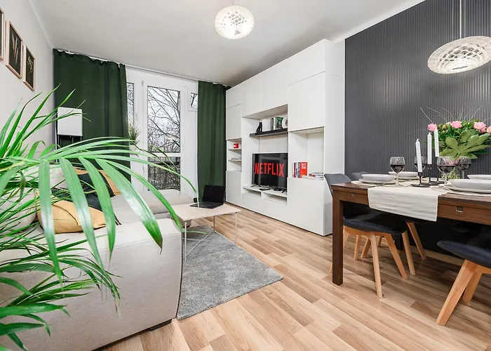 Lumina Cozy 3-rooms Near The Center Апартаменты Варшава