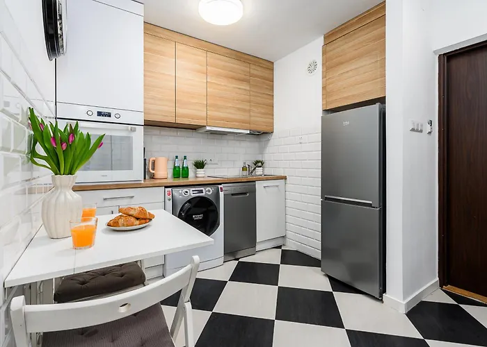 Lumina Cozy 3-rooms Near The Center Апартаменты Варшава