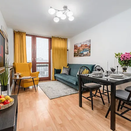 Lumina Cozy 3-rooms Near The Center Apartment Warschau