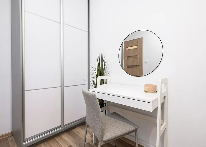 Lumina Cozy 3-rooms Near The Center * Warszawa