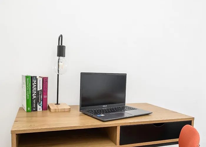 Lumina Cozy 3-rooms Near The Center Apartament *