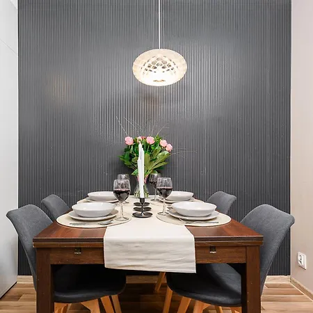 Lumina Cozy 3-rooms Near The Center