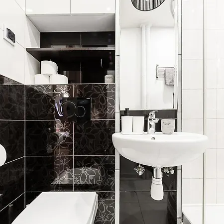 Lumina Cozy 3-rooms Near The Center Apartmán