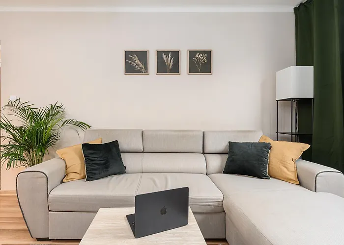 Lumina Cozy 3-rooms Near The Center Apartment Warsaw